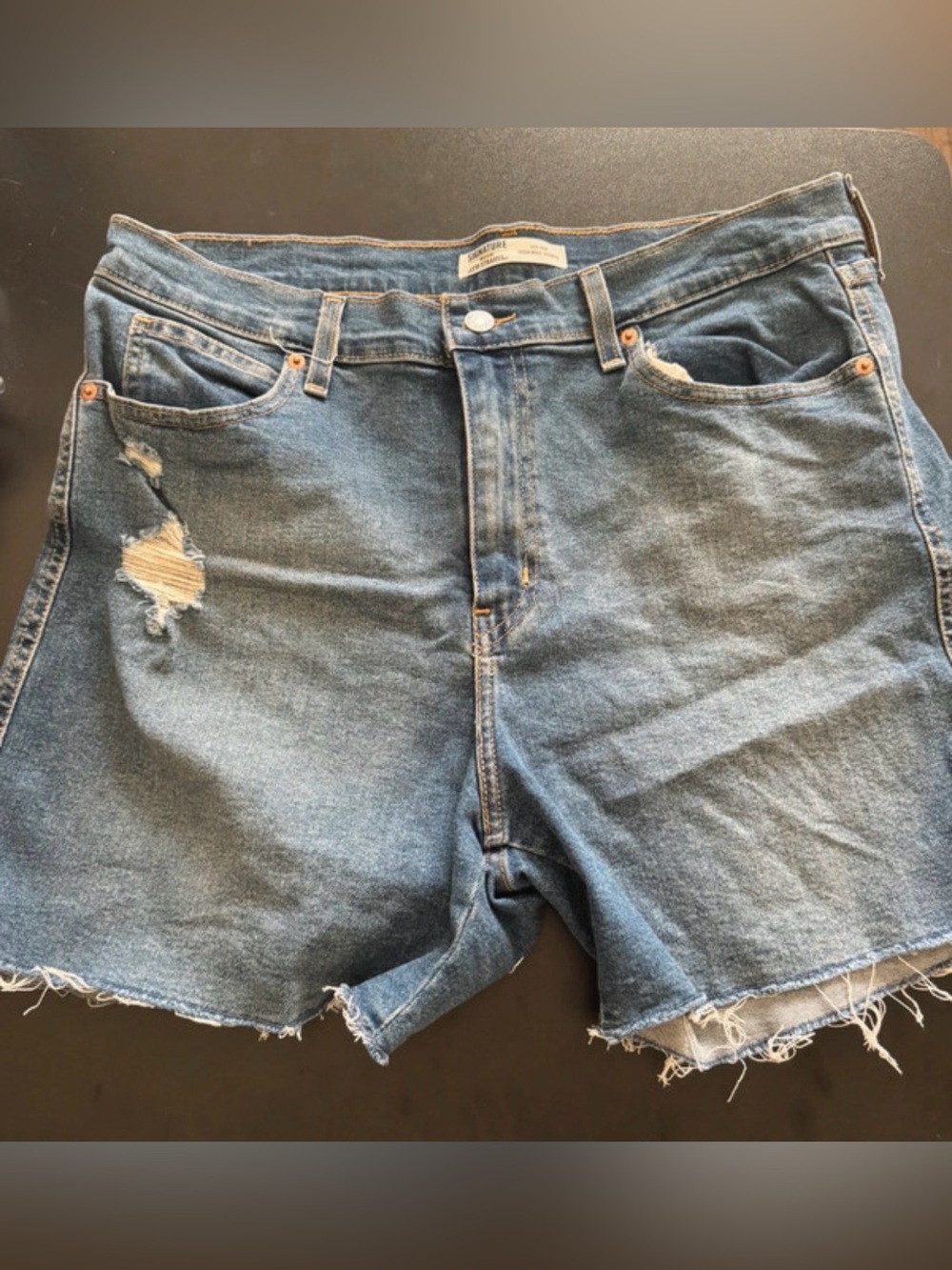 Levi shorts
